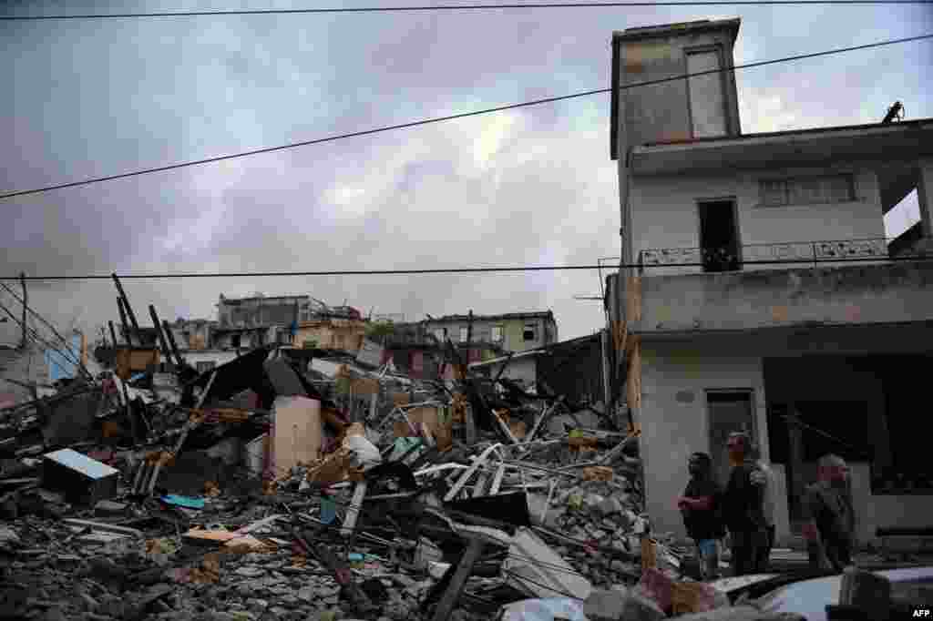 El paisaje desolador que dejó el tornado en varios barrios de La Habana.