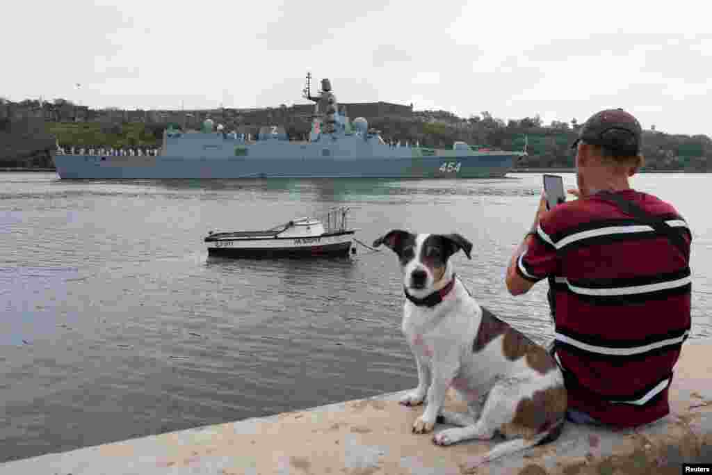 En un comunicado, el régimen de Cuba afirmó que "ninguno de los barcos lleva armas nucleares, por lo que nuestro país no representa ninguna amenaza para la región". REUTERS/Alexandre Meneghini