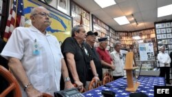 Mitin de exiliados cubanos en Union City, New Jersey. (Foto: Chuck Forcucci)