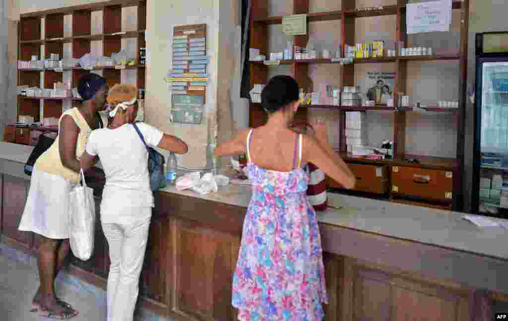 El 41.27% de las personas que necesitaron medicamentos no pudieron conseguirlo. AFP PHOTO/STR
