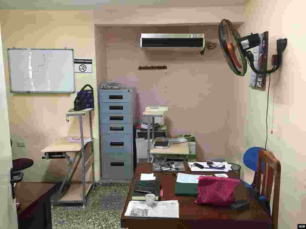 Sede de Cubalex, con oficina sin computadoreas