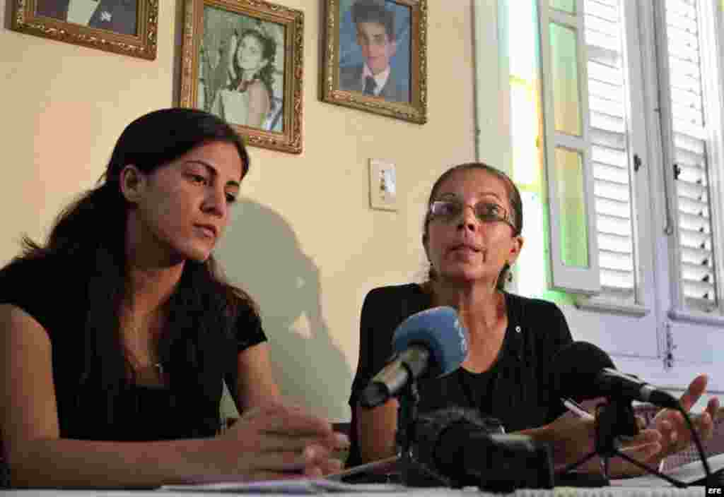 Familia Payá durante una rueda de prensa en La Habana, Cuba