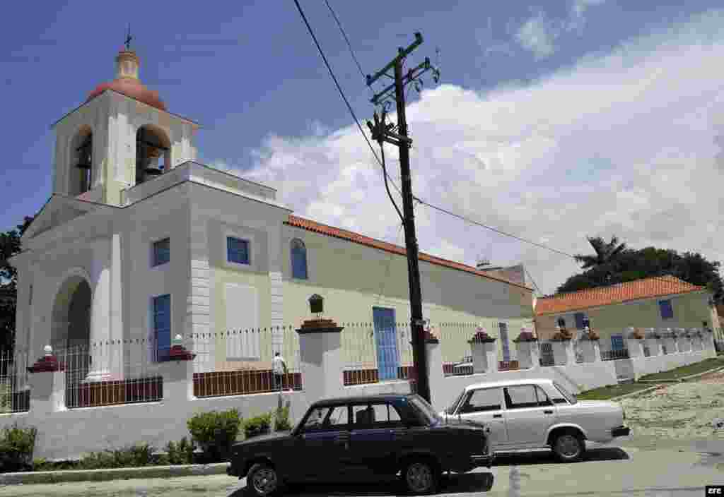 Vista del exterior del Santuario Nacional de Nuestra Señora de Regla de La Habana a donde acudieron funcionarios y militares venezolanos para rogar por la salud de Hugo Chávez.