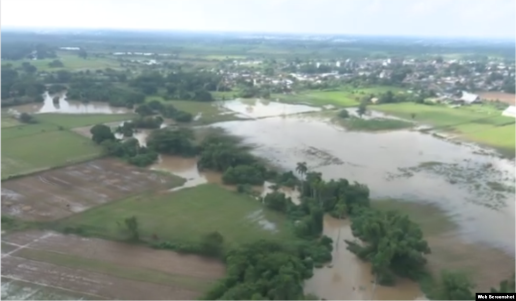 Imágenes de inundaciones en el río Cuyaguateje en Pinar del Río tras intensas lluvias / Captura de Pantalla de video TelePinar.