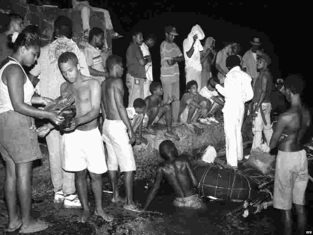 "Salida nocturna" - foto del historiador de arte y curador Willy Castellanos.