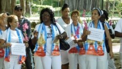 Policía impide a Damas de Blanco repartir juguetes en Día de Reyes