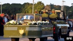 Las cenizas de Fidel Castro emprenden viaje desde La Habana hasta Santiago