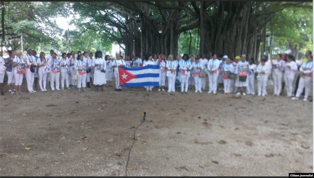  Damas de Blanco en Parque Gandhi