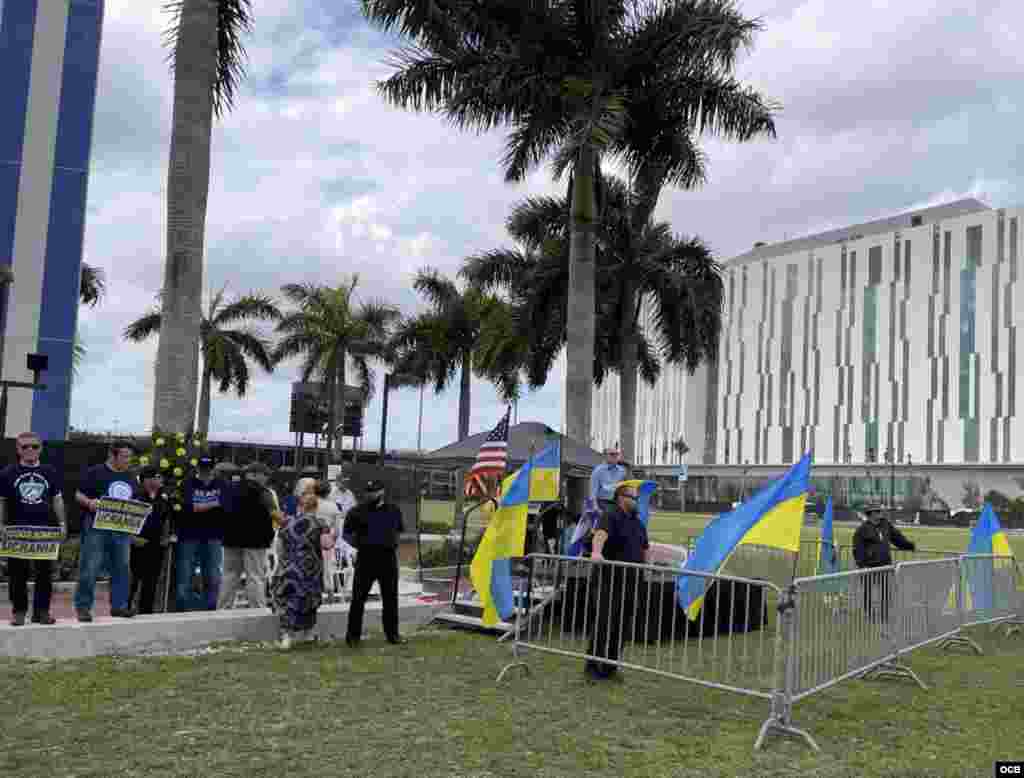 Acto en Tamiami Park, en apoyo a los ucranianos que luchan contra la invasión rusa.