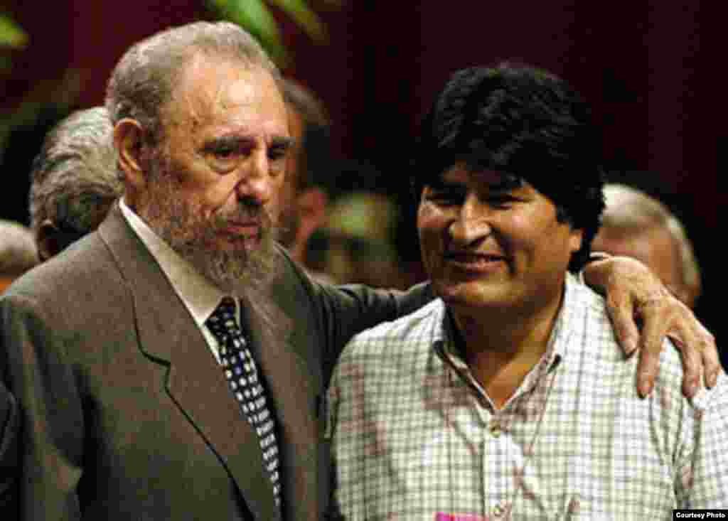Evo:" uno debe estar en el poder hasta los 62 años". Fidel, su mentor, estuvo hasta los 82.