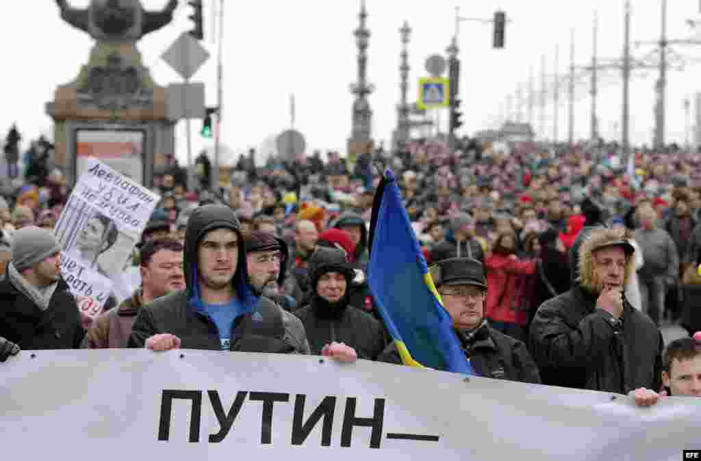En recordación a Boris Nemtsov en San Petersburgo.