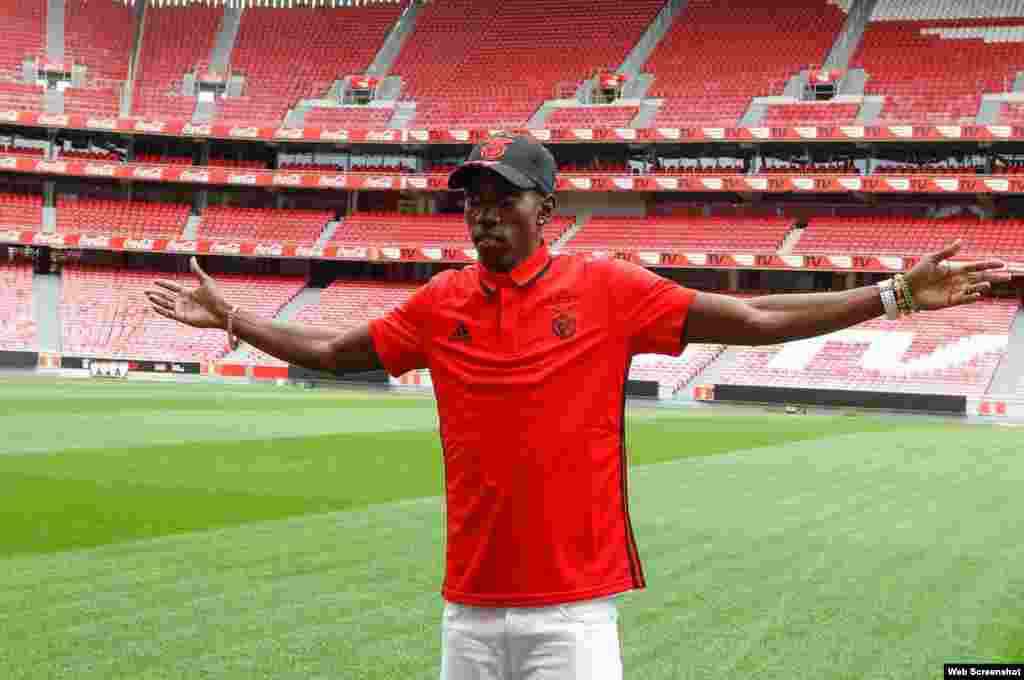 "Representar esta camiseta es algo que me hace sentir feliz. Siento que el Benfica de Portugal me respalda para que logre buenos resultados", dijo Pedro Pablo Pichardo durante el acto de presentación en Lisboa. 